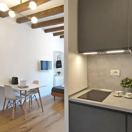 Milano Navigli Apartment - Via Vigevano Exterior photo