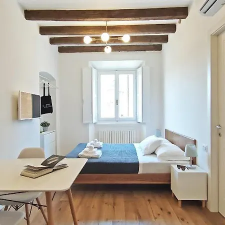 Milano Navigli Apartment - Via Vigevano Exterior photo